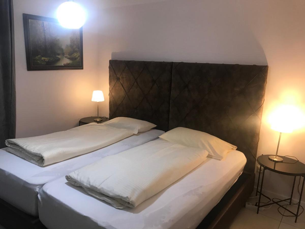 Baynunah Suites Aparthotel Мюнхен Екстериор снимка